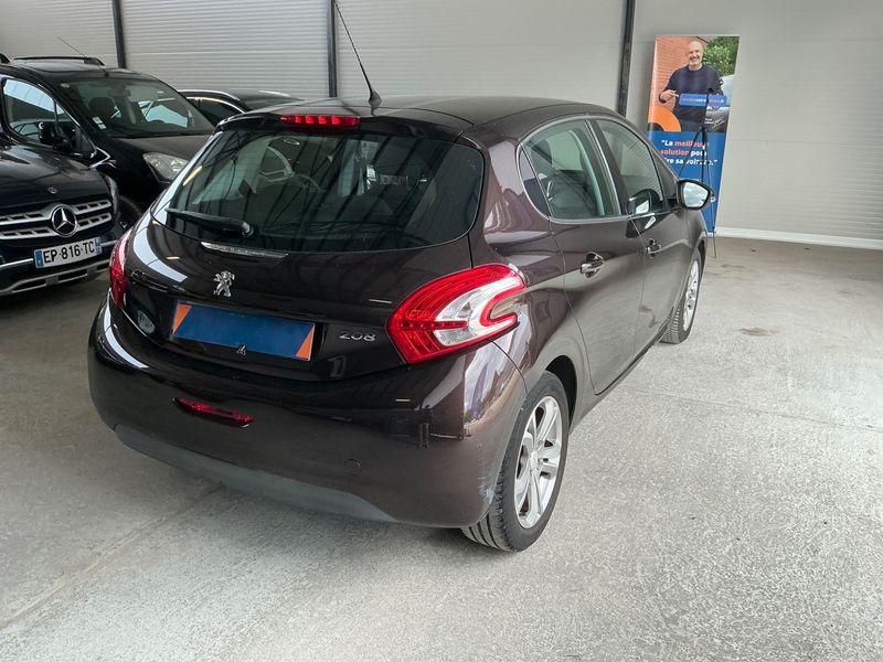 Peugeot 208 1.6 Allure 2012 – снимка 2