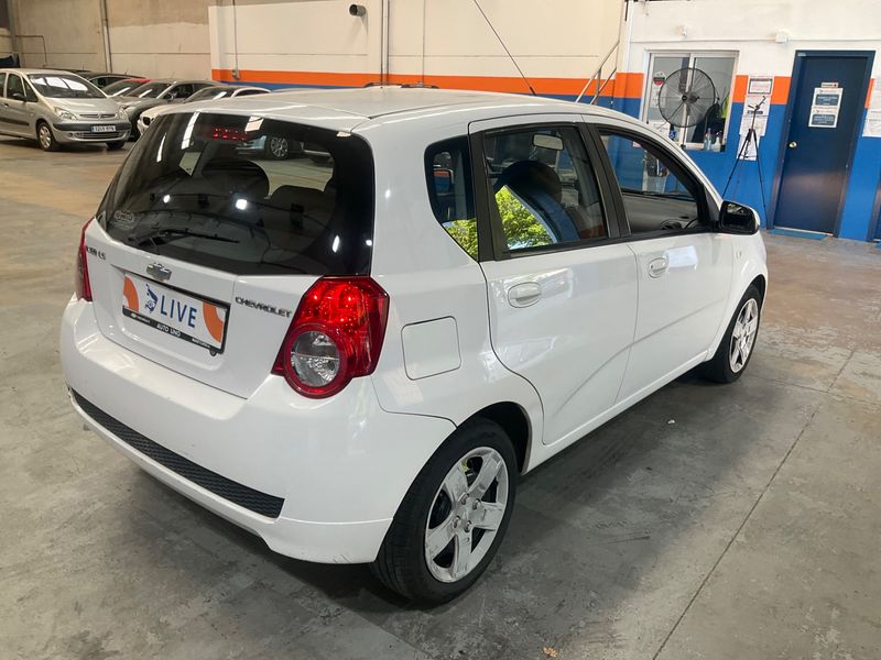 Chevrolet Aveo 1.2 LS 2010 – снимка 2