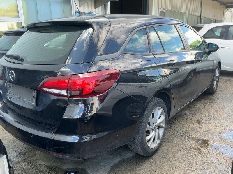 Opel Astra 1.2 Turbo Edition Start/Stop 2021 – снимка 8