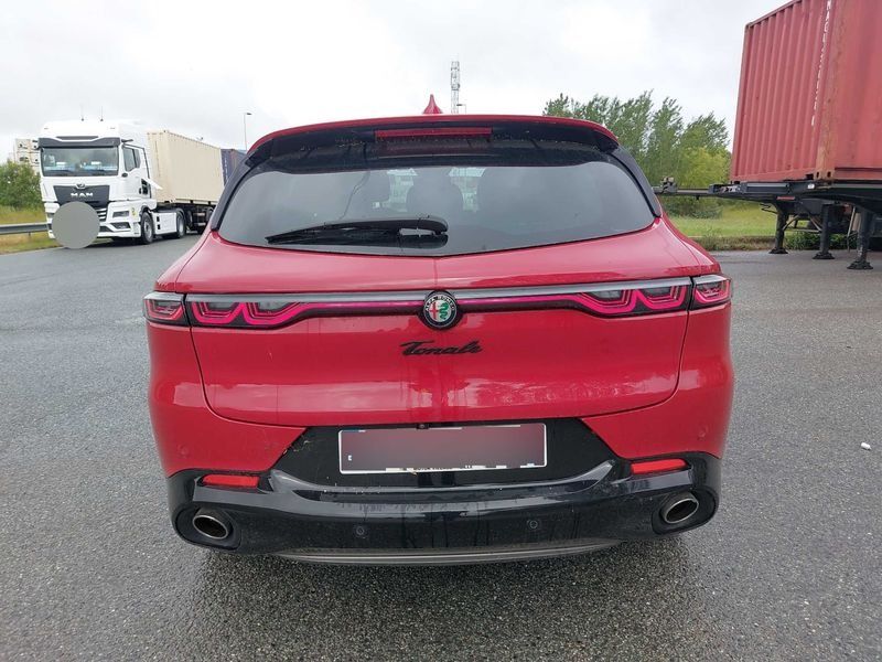 Alfa Romeo Tonale 1.3 Plug-in Hybrid Edizione Speciale AWD 2023 – снимка 4