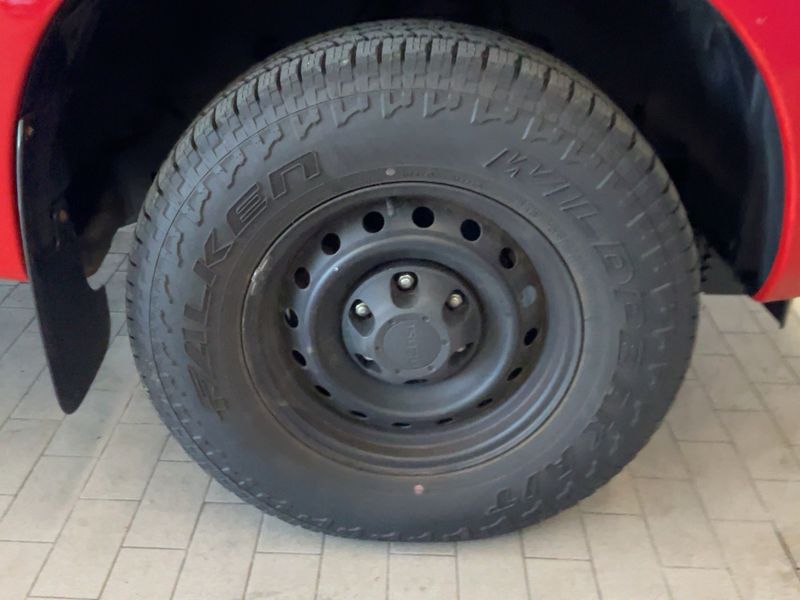 Isuzu D-MAX 1.9 Turbodiesel Space Cab Basis 4WD 2018 – снимка 11