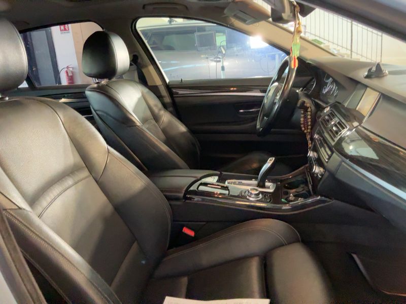 BMW 5er 525d 2014 – снимка 16