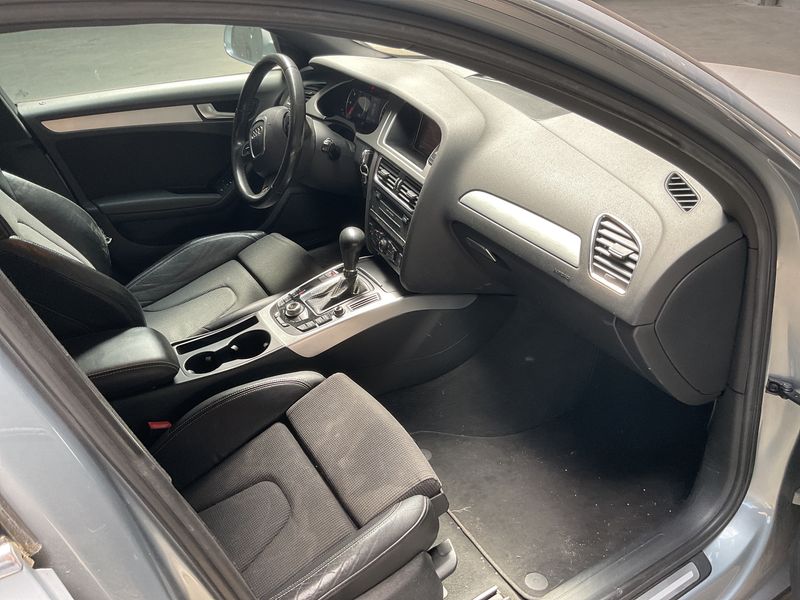 Audi A4 2.0 TDI Ambiente 2009 – снимка 3