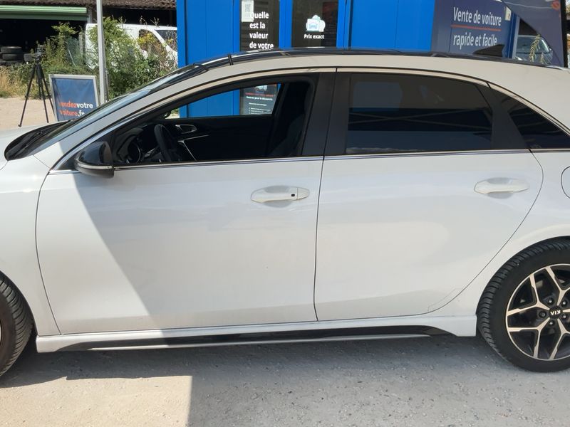 Kia cee'd 1.6 CRDi GT Line Premium 2019 – снимка 4