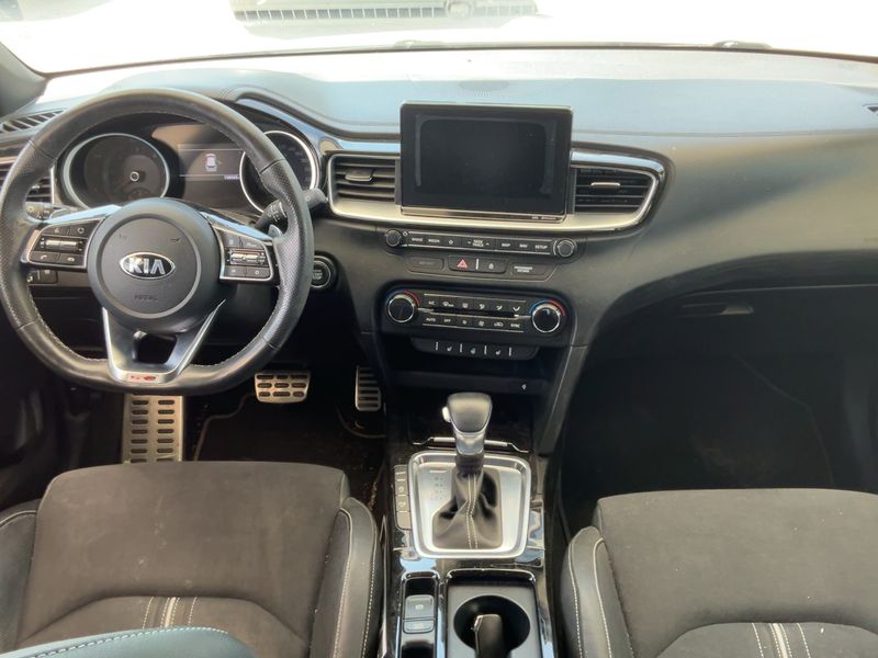 Kia cee'd 1.6 CRDi GT Line Premium 2019 – снимка 17