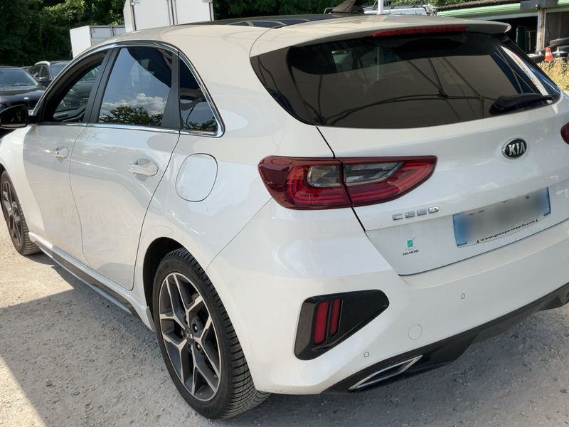 Kia cee'd 1.6 CRDi GT Line Premium 2019 – снимка 6