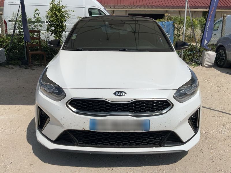 Kia cee'd 1.6 CRDi GT Line Premium 2019 – снимка 14