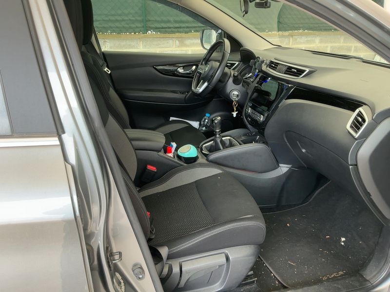 Nissan Qashqai 1.3 DIG-T Acenta 2019 – снимка 16