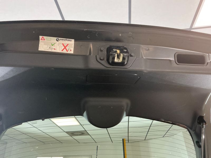 Nissan Juke 1.2 N-Connecta 2015 – снимка 32