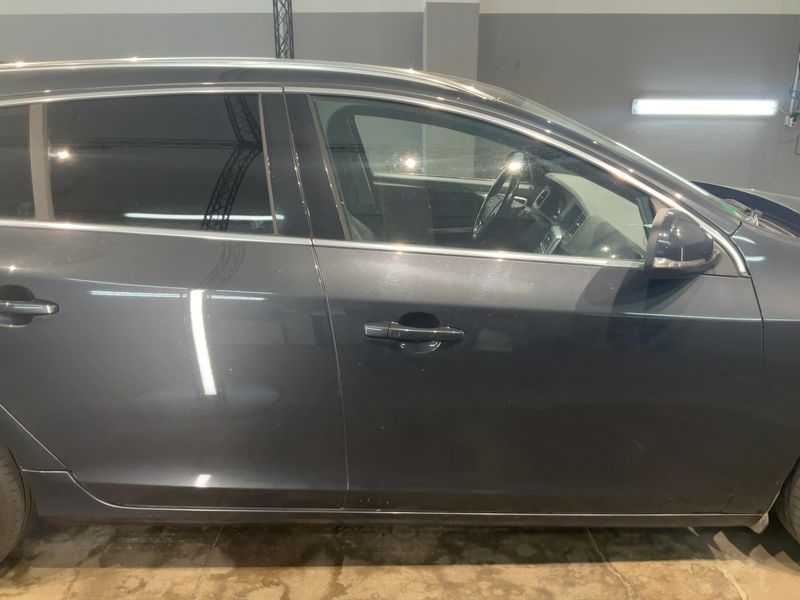 Volvo V60 2.0 D4 Summum 2016 – снимка 10