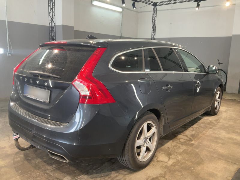 Volvo V60 2.0 D4 Summum 2016 – снимка 8