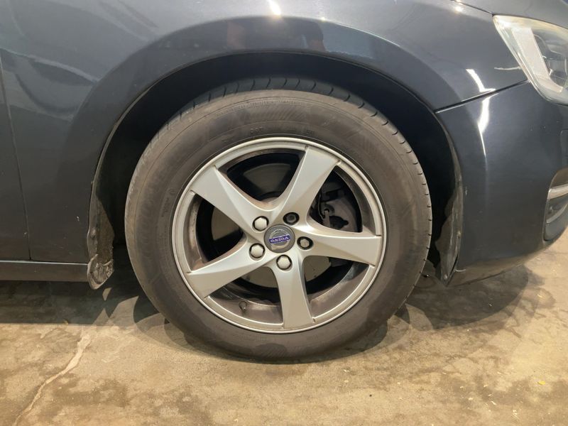 Volvo V60 2.0 D4 Summum 2016 – снимка 11