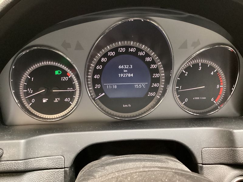 Mercedes-Benz C-Klasse C 200 CDI T BlueEfficiency Avantgarde 2010 – снимка 19