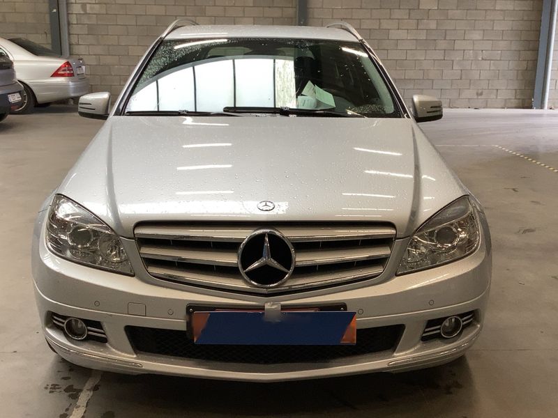 Mercedes-Benz C-Klasse C 200 CDI T BlueEfficiency Avantgarde 2010 – снимка 14