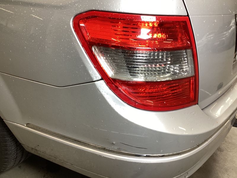 Mercedes-Benz C-Klasse C 200 CDI T BlueEfficiency Avantgarde 2010 – снимка 34