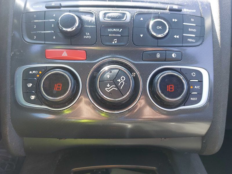 Citroen C4 1.6 e-HDi Business 2014 – снимка 22
