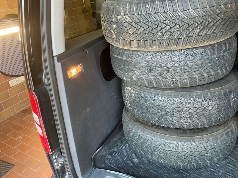 Volkswagen Caddy 1.6 TDI Trendline 2013 – снимка 27