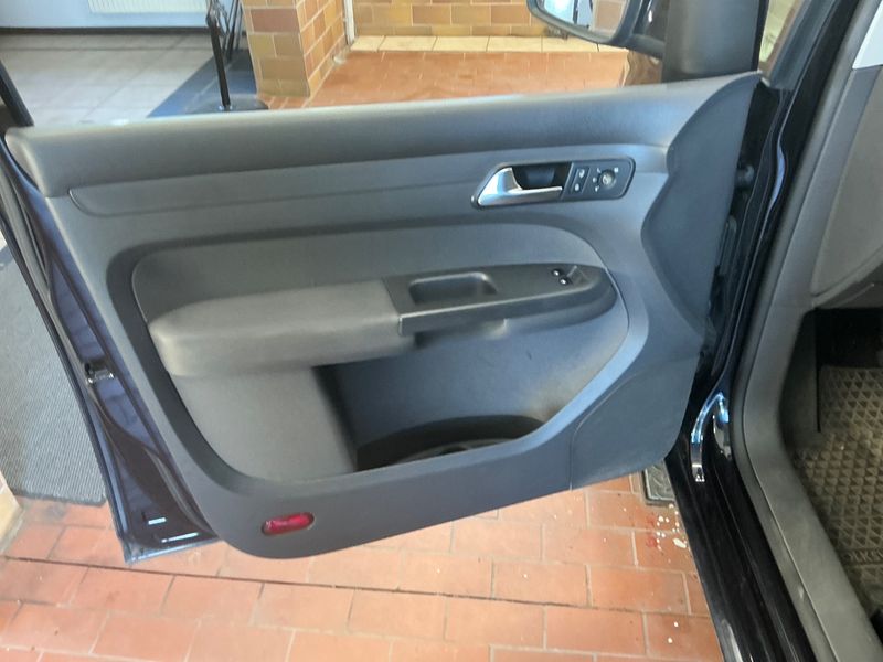 Volkswagen Caddy 1.6 TDI Trendline 2013 – снимка 29