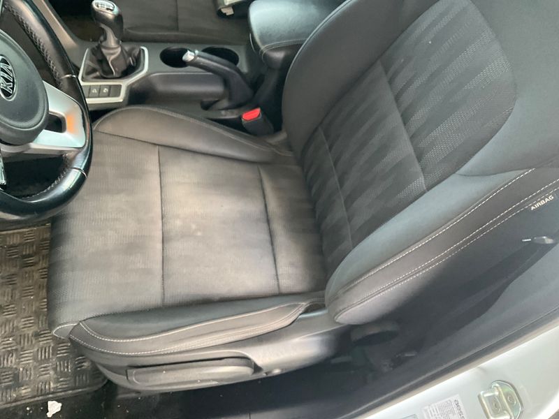 Kia Sportage 1.6 CRDi Mild-Hybrid Vision 2WD 2020 – снимка 23