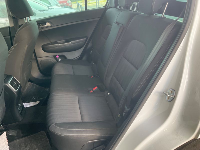 Kia Sportage 1.6 CRDi Mild-Hybrid Vision 2WD 2020 – снимка 24