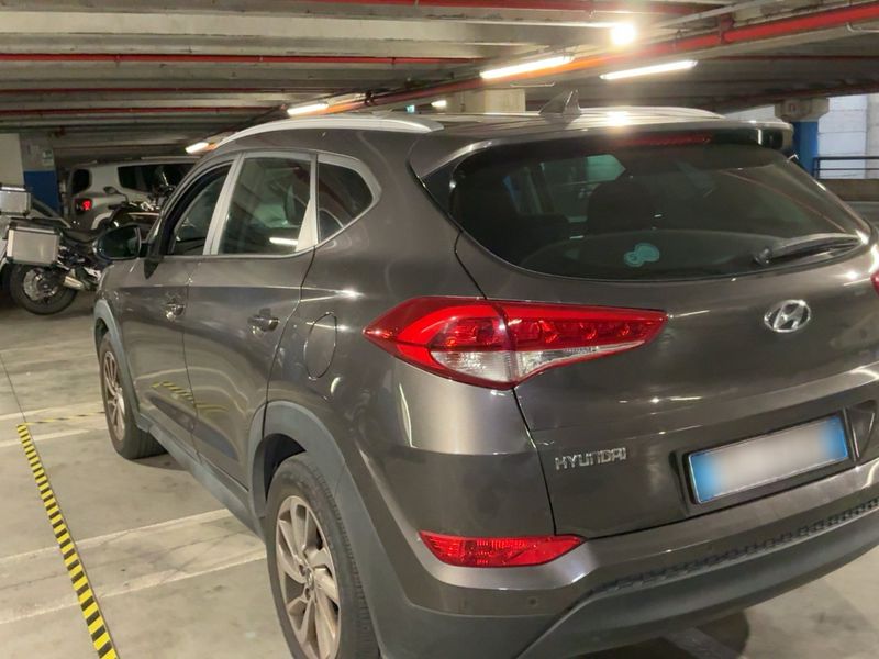 Hyundai Tucson 1.7 CRDi Comfort ISG 2WD 2015 – снимка 6