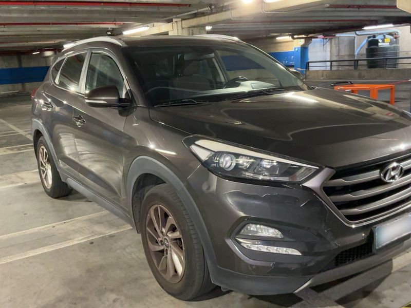 Hyundai Tucson 1.7 CRDi Comfort ISG 2WD 2015 – снимка 12