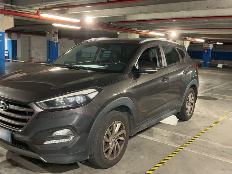 Hyundai Tucson 1.7 CRDi Comfort ISG 2WD 2015 – снимка 2