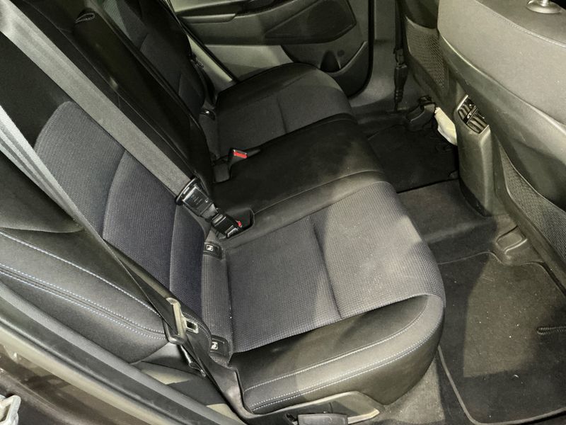 Hyundai Tucson 1.7 CRDi Comfort ISG 2WD 2015 – снимка 26