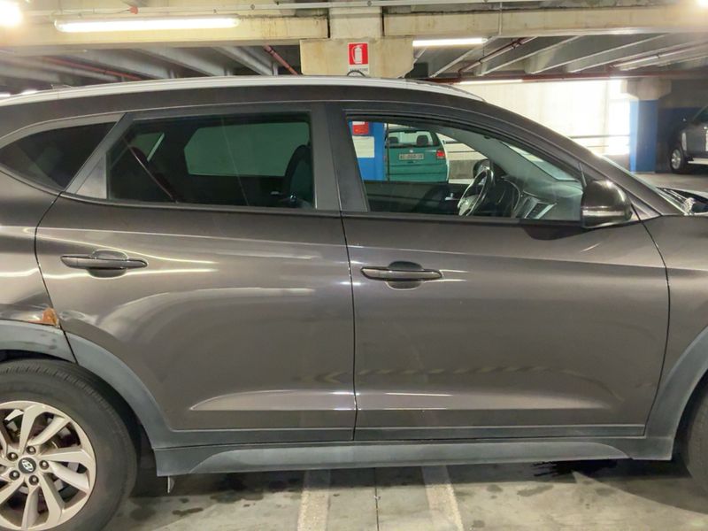 Hyundai Tucson 1.7 CRDi Comfort ISG 2WD 2015 – снимка 10