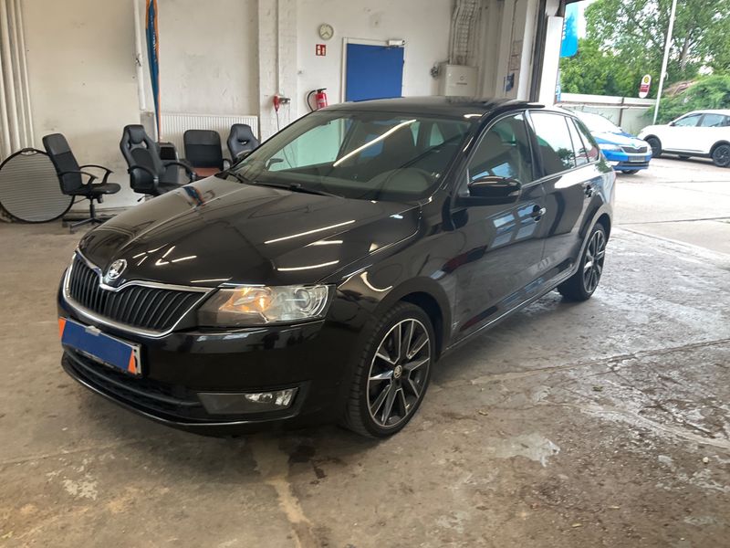 Skoda Rapid Spaceback 1.6 TDI EmotionPlus 2015 – снимка 1