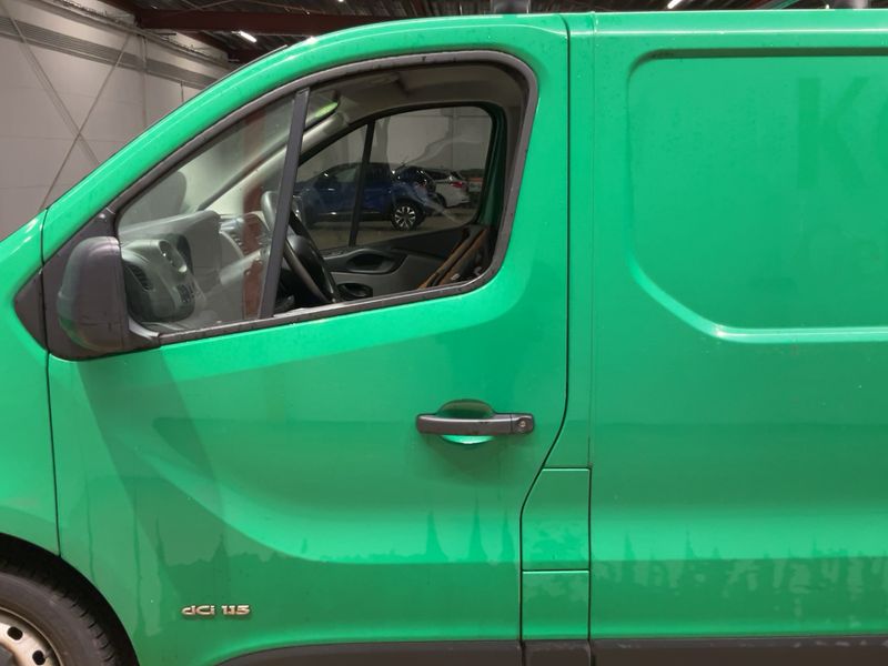 Renault Trafic 1.6 dCi L1H1 2,7t Komfort 2015 – снимка 4
