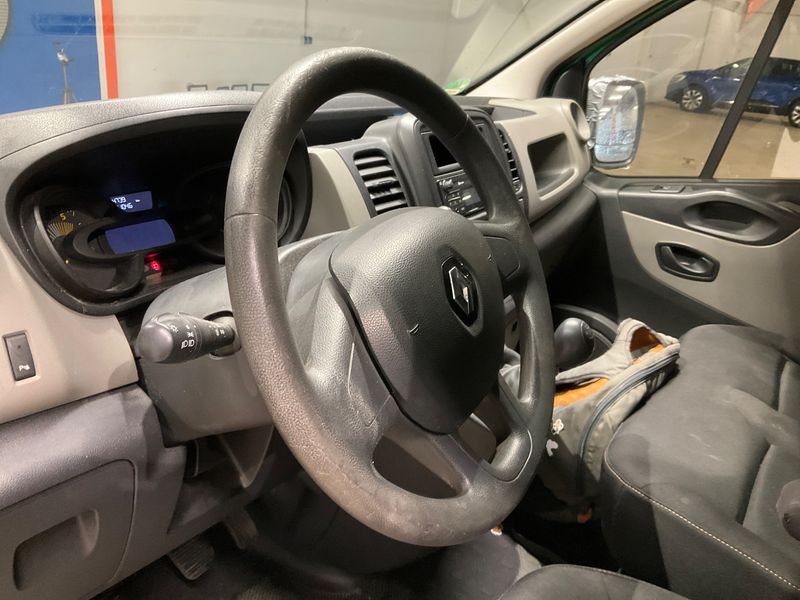 Renault Trafic 1.6 dCi L1H1 2,7t Komfort 2015 – снимка 35