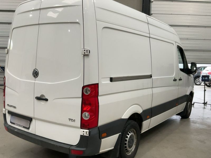 Volkswagen Crafter 2.0 TDI Kasten 35 mittlerer Radstand mit Hochdach 2016 – снимка 8