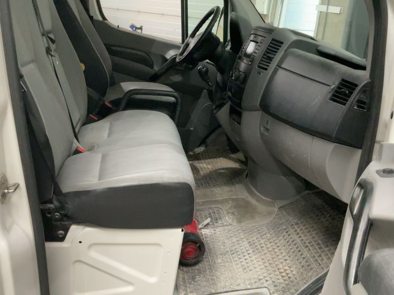 Volkswagen Crafter 2.0 TDI Kasten 35 mittlerer Radstand mit Hochdach 2016 – снимка 16