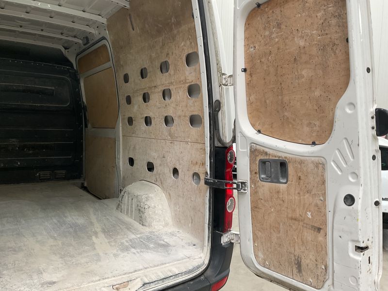 Volkswagen Crafter 2.0 TDI Kasten 35 mittlerer Radstand mit Hochdach 2016 – снимка 26