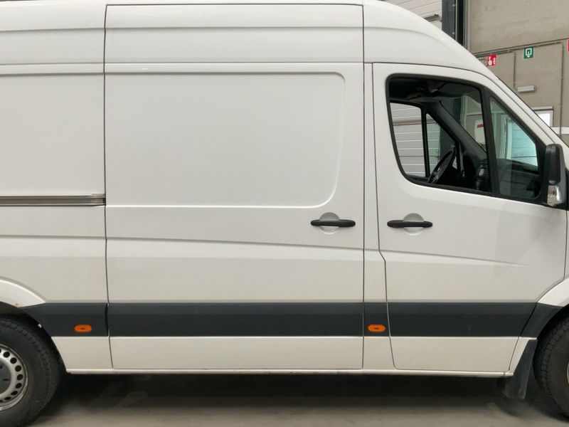 Volkswagen Crafter 2.0 TDI Kasten 35 mittlerer Radstand mit Hochdach 2016 – снимка 10