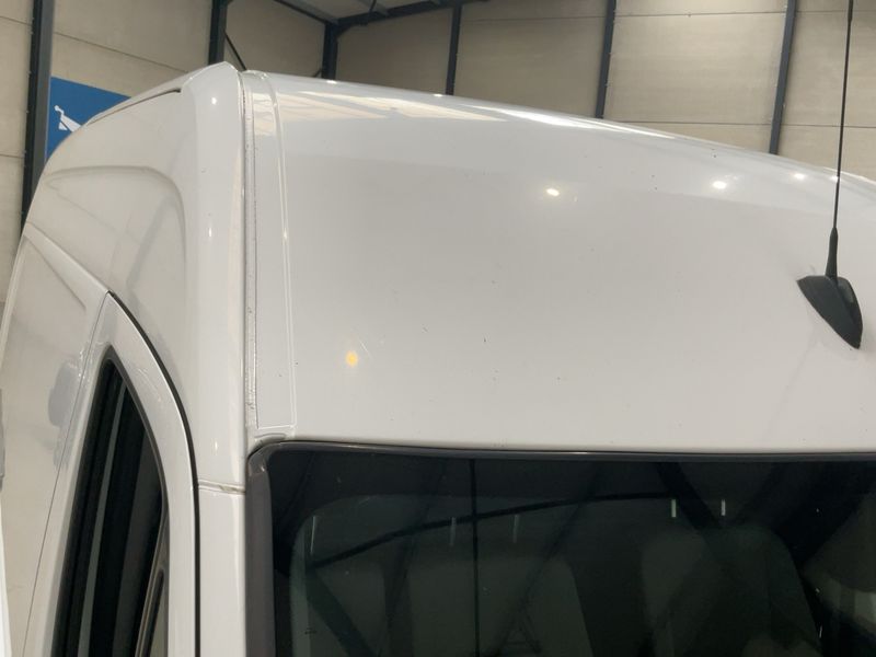 Volkswagen Crafter 2.0 TDI Kasten 35 mittlerer Radstand mit Hochdach 2016 – снимка 13
