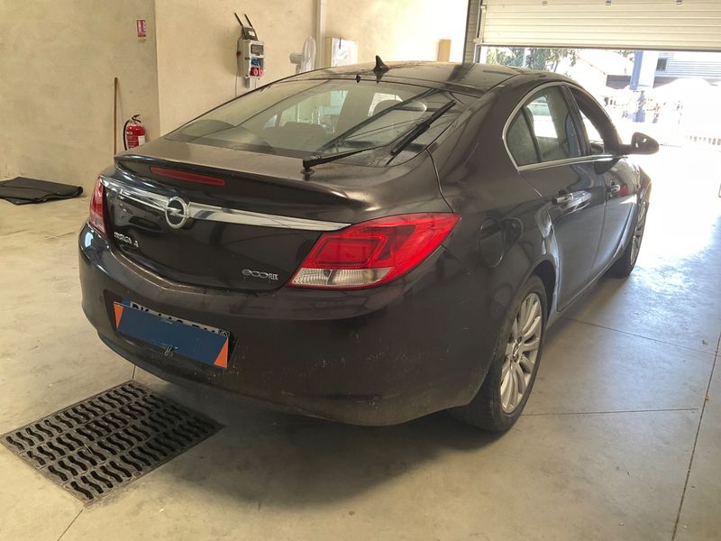 Opel Insignia 2.0 CDTI Cosmo 2011 – снимка 2