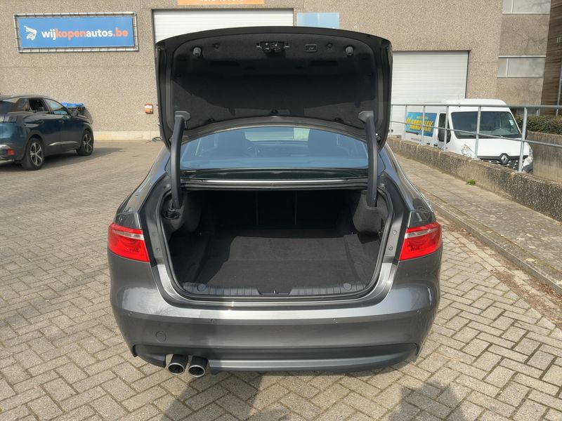 Jaguar XF 20d Prestige 2016 – снимка 15
