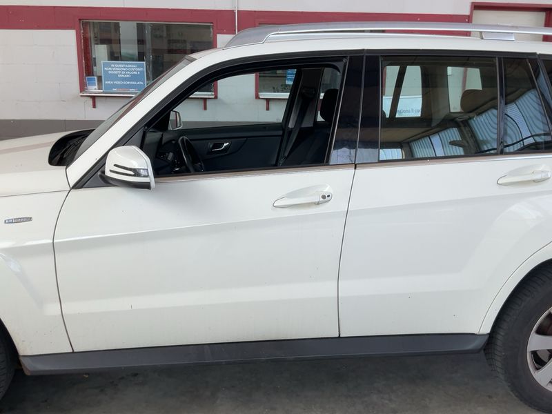 Mercedes-Benz GLK-Klasse GLK 220 CDI 4Matic BlueEfficiency 2010 – снимка 4