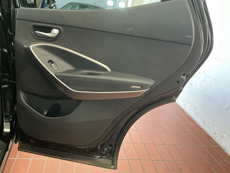 Hyundai Santa Fe 2.2 CRDi Style 2WD 2013 – снимка 28
