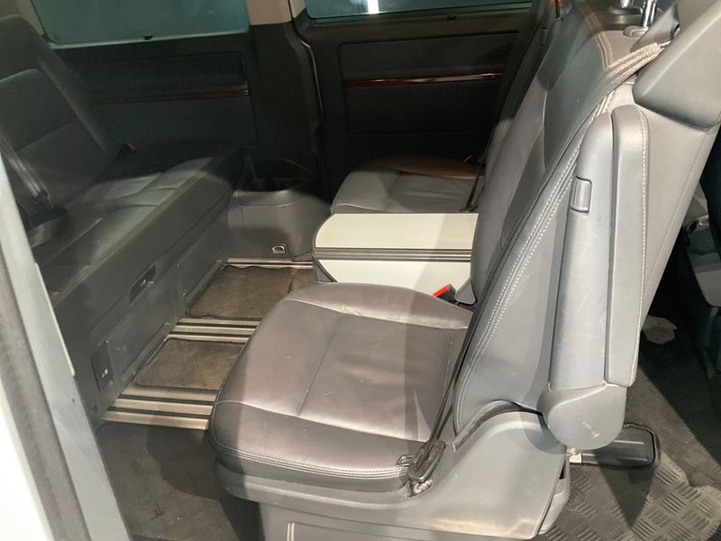 Volkswagen T5 Multivan 2.0 TDI Highline 2014 – снимка 39