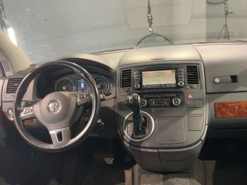Volkswagen T5 Multivan 2.0 TDI Highline 2014 – снимка 17