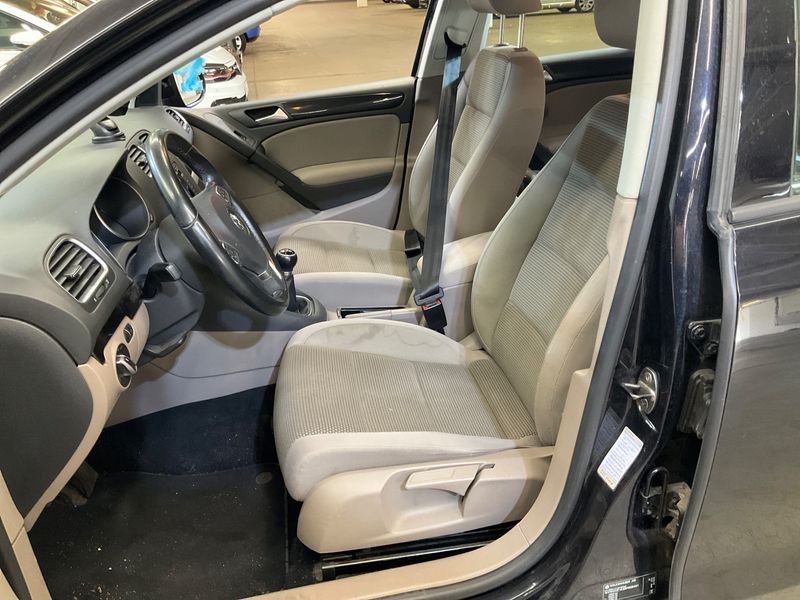 Volkswagen Golf VI 2.0 TDI Comfortline 2010 – снимка 7
