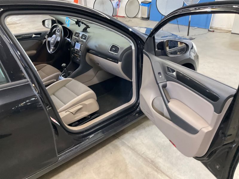 Volkswagen Golf VI 2.0 TDI Comfortline 2010 – снимка 3