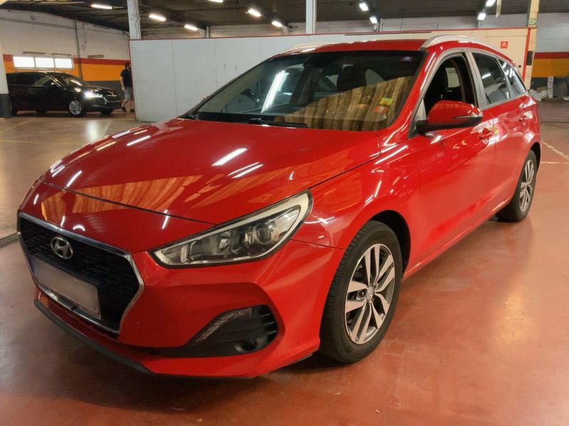 Hyundai i30 1.4 TGDI Premium 2019 – снимка 2