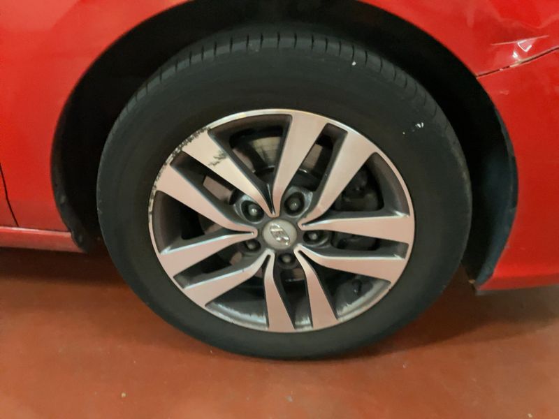 Hyundai i30 1.4 TGDI Premium 2019 – снимка на щета