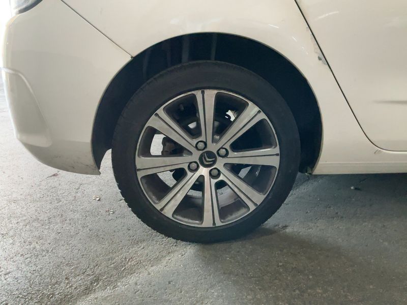 Citroen C4 1.2 e-THP Feel Edition 2015 – снимка 9