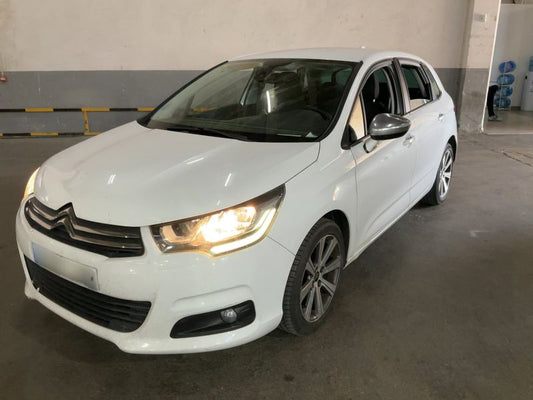 Citroen C4 1.2 e-THP Feel Edition 2015 – снимка 1