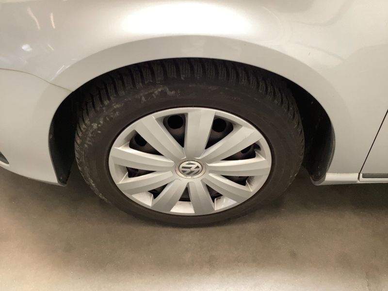 Volkswagen Passat 1.6 TDI Trendline BlueMotion Tech 2012 – снимка 3